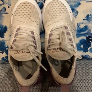 Air max kids size 4 Nikes